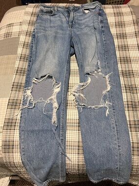 Women Light Blue Distressed Ripped Jeans - Size 4 Mom Jeans